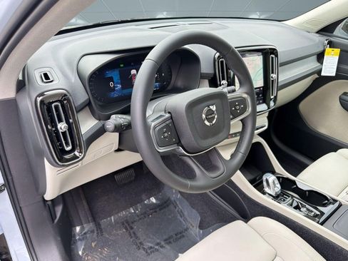 New 2026 Volvo XC40 B5 Plus w/ Protection Package Premier AWD/4WD image 4