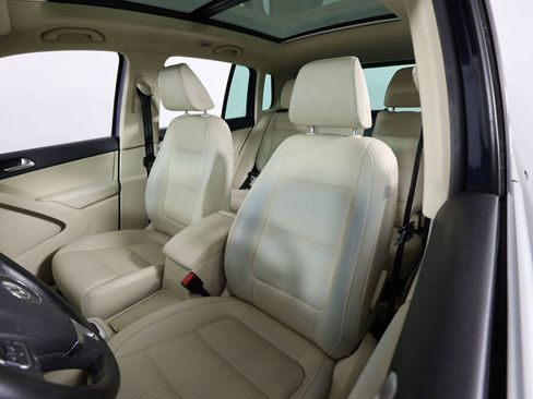 Used 2014 Volkswagen Tiguan SEL image 11