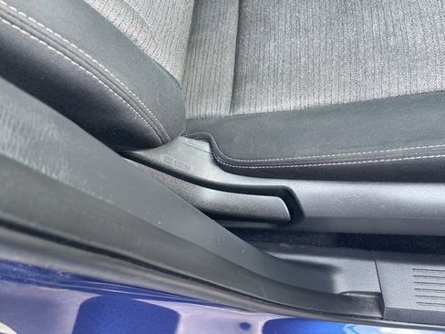 Used 2021 Nissan Rogue SV image 43