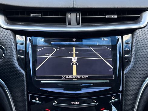 Used 2017 Cadillac XTS Luxury image 24