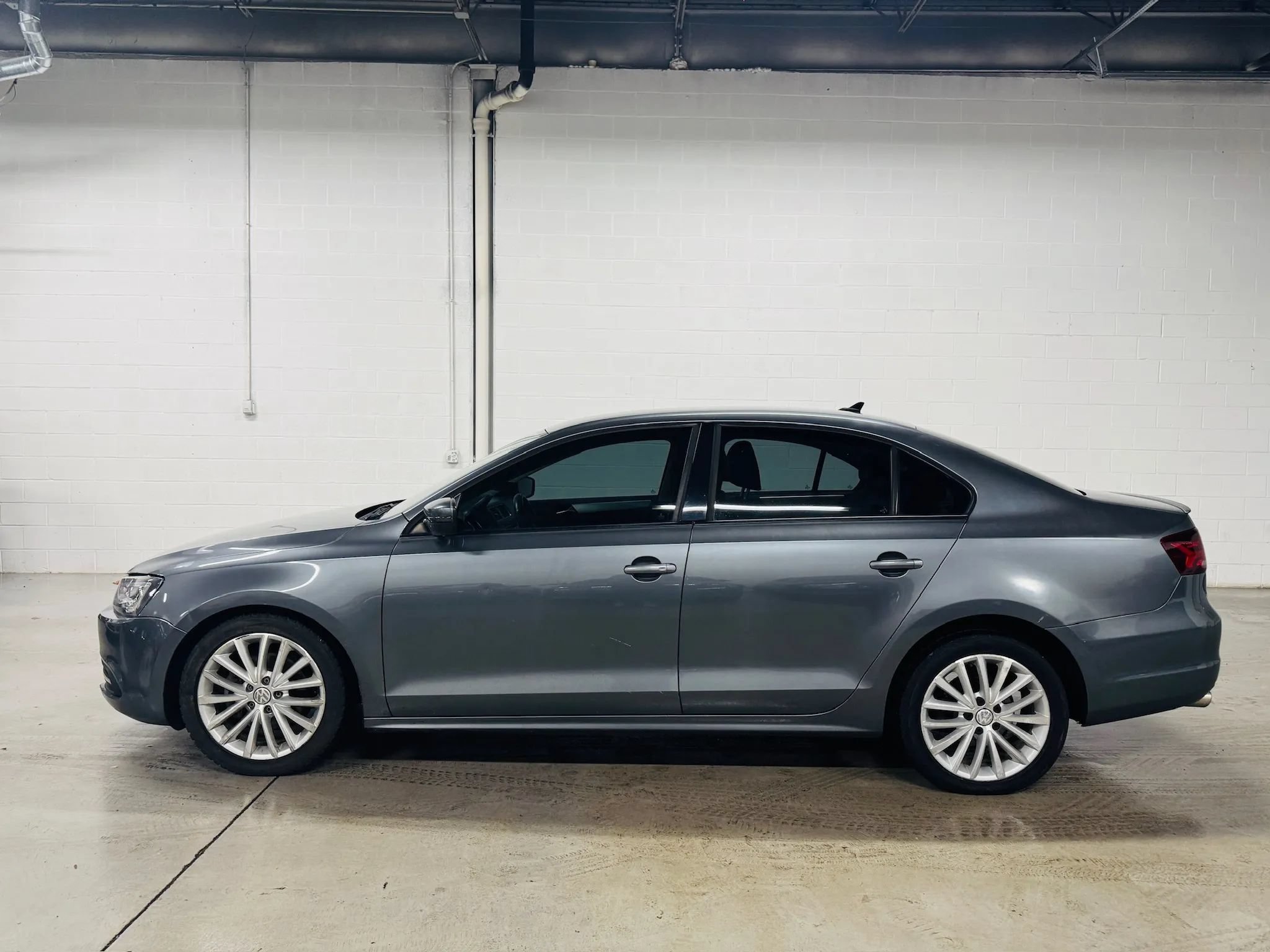 Used 2012 Volkswagen Jetta SEL FWD image 5