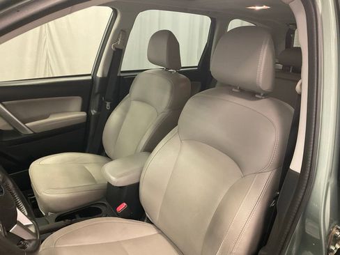 Used 2018 Subaru Forester 2.5i Limited AWD/4WD image 4