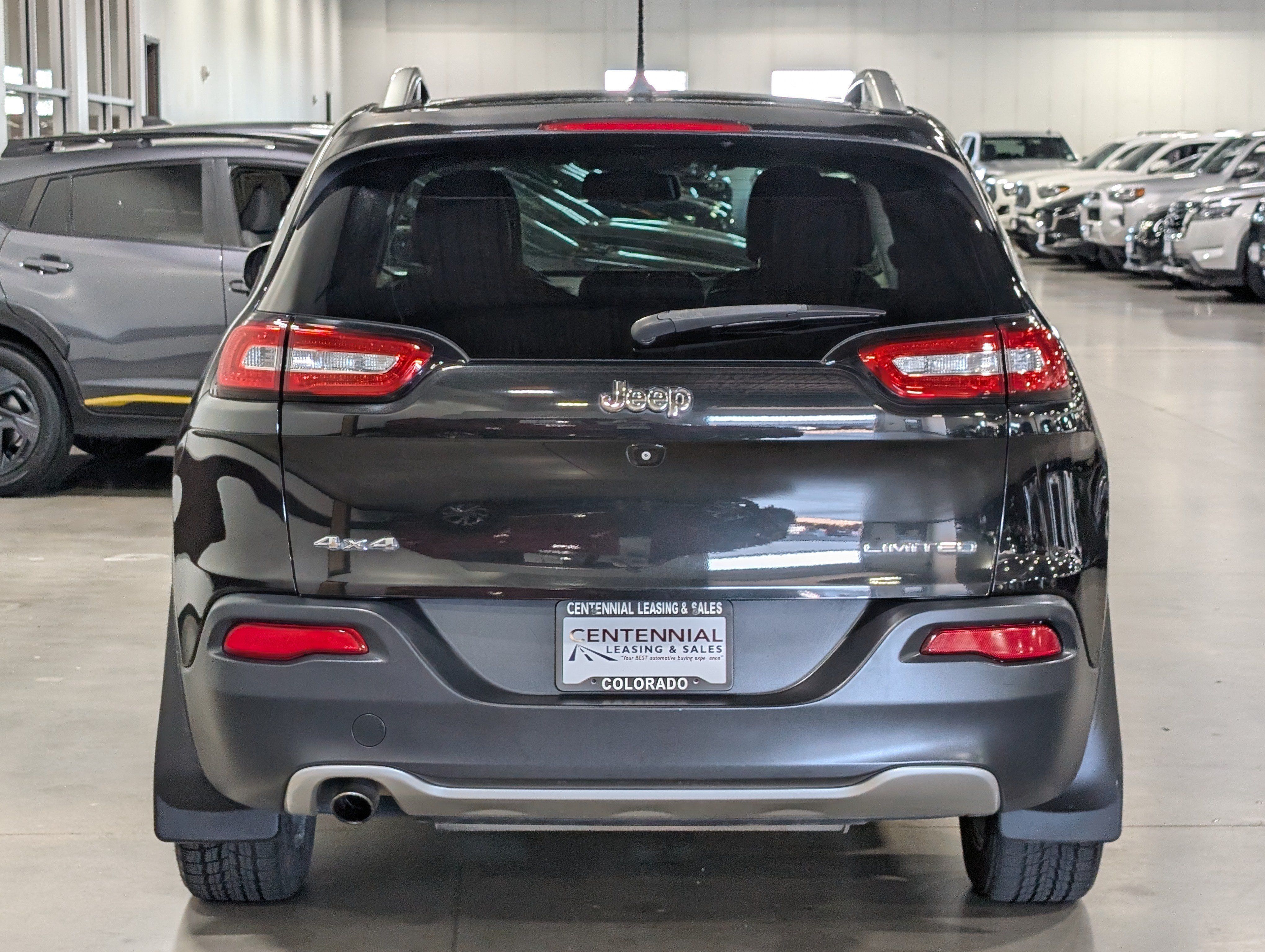 Used 2015 Jeep Cherokee Limited AWD/4WD image 6