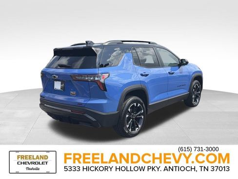 Used 2025 Chevrolet Equinox RS w/ Convenience Package III FWD image 3
