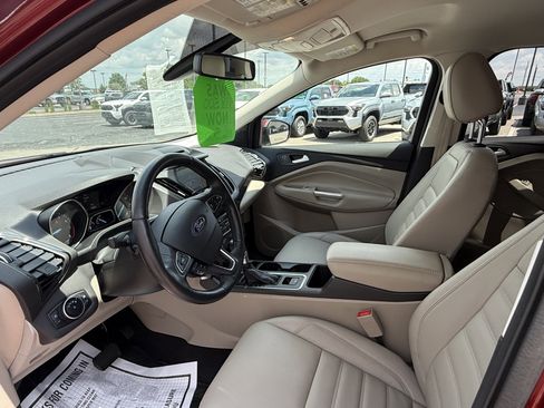 Used 2017 Ford Escape Titanium AWD/4WD image 7