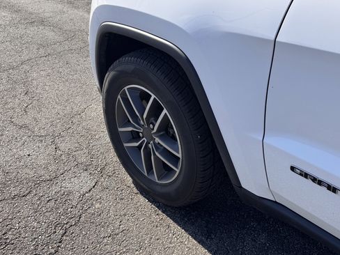 Used 2020 Jeep Grand Cherokee Limited image 9