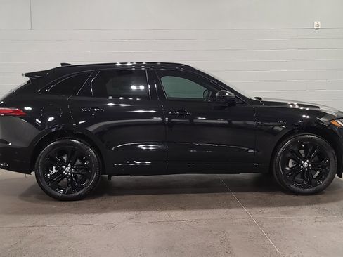 New 2026 Jaguar F-PACE R-Dynamic S image 13