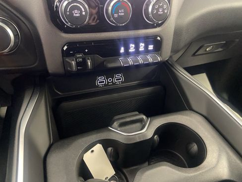 New 2026 RAM 1500 4x4 Crew Cab image 19