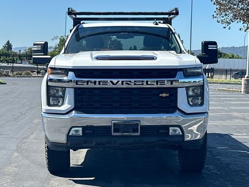 Used 2020 Chevrolet Silverado 2500 LT w/ Convenience Package AWD/4WD image 9