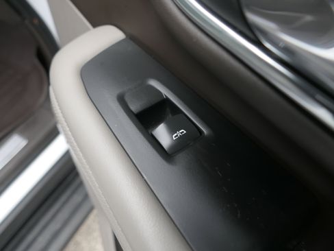 Used 2021 GMC Yukon SLT w/ SLT Luxury Plus Package image 24