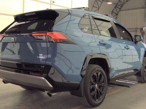 Used 2024 Toyota RAV4 SE AWD/4WD image 3