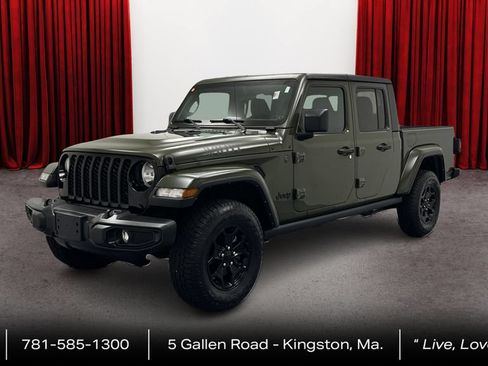Used 2022 Jeep Gladiator Sport AWD/4WD image 1