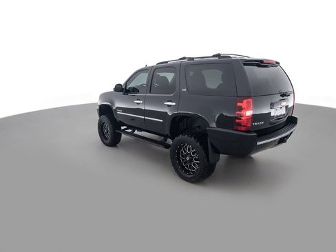 Used 2011 Chevrolet Tahoe LTZ image 7