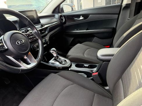 Used 2019 Kia Forte S FWD image 6