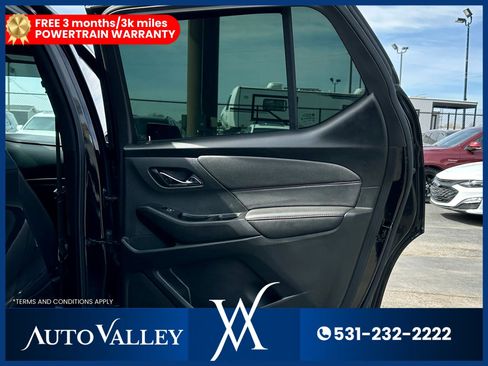 Used 2023 Chevrolet Traverse RS w/ LPO, Floor Liner Package AWD/4WD image 25