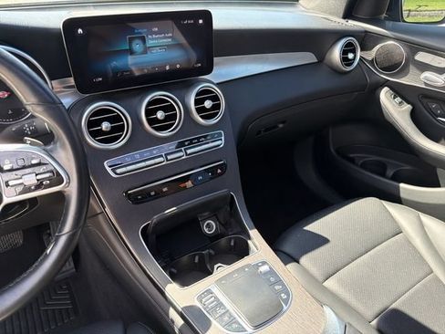 Used 2021 Mercedes-Benz GLC 300 w/ Premium Package image 40