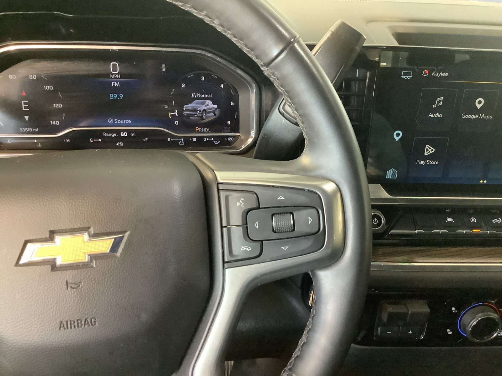 Used 2025 Chevrolet Silverado 1500 LT RWD image 17