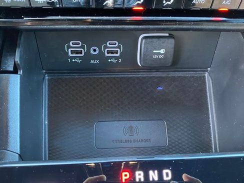 Used 2025 Jeep Grand Cherokee L Limited w/ Luxury Tech Group II AWD/4WD image 23