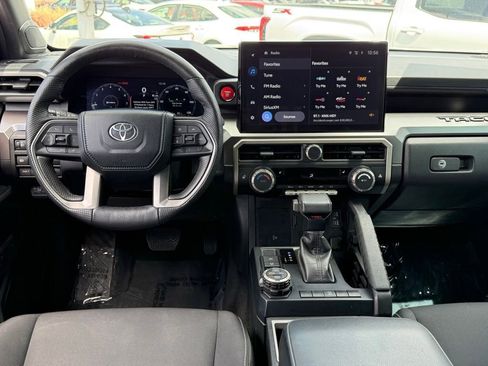 Certified 2024 Toyota Tacoma TRD Off-Road w/ TRD Off Road Upgrade Package AWD/4WD image 28