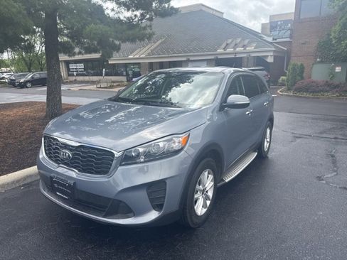 Used 2020 Kia Sorento L FWD image 3