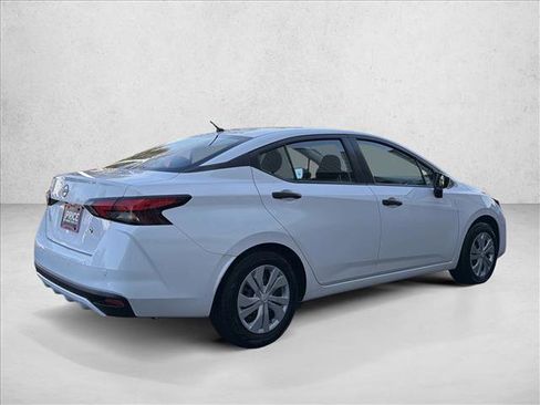 Used 2023 Nissan Versa S image 5