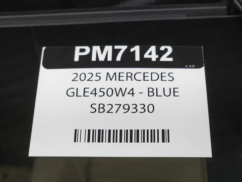 Used 2025 Mercedes-Benz GLE 450e 4MATIC image 37