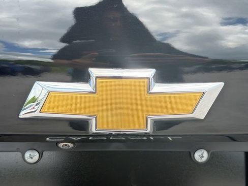 Used 2024 Chevrolet Equinox Premier FWD image 11