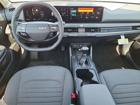 New 2025 Kia K4 EX image 14