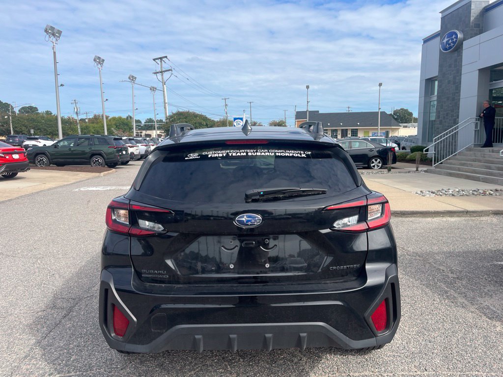 Used 2026 Subaru Crosstrek 2.5i Premium AWD/4WD image 5