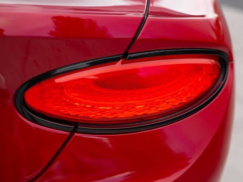 Used 2024 Bentley Continental GT image 20