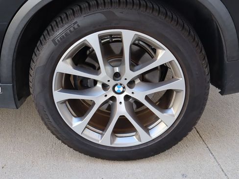 Used 2019 BMW X5 xDrive40i w/ Premium Package 2 AWD/4WD image 27