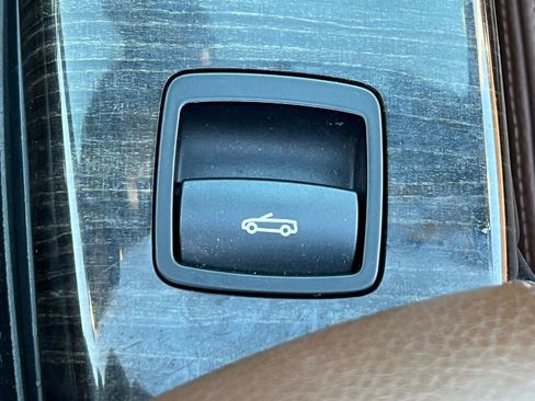 Used 2016 BMW 228i Convertible image 34