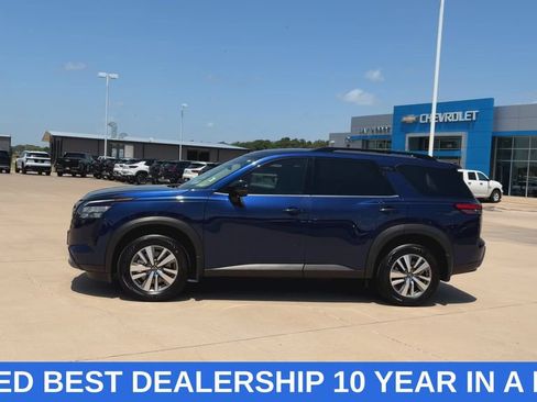 Used 2026 Nissan Pathfinder SL w/ Cargo Package FWD image 5