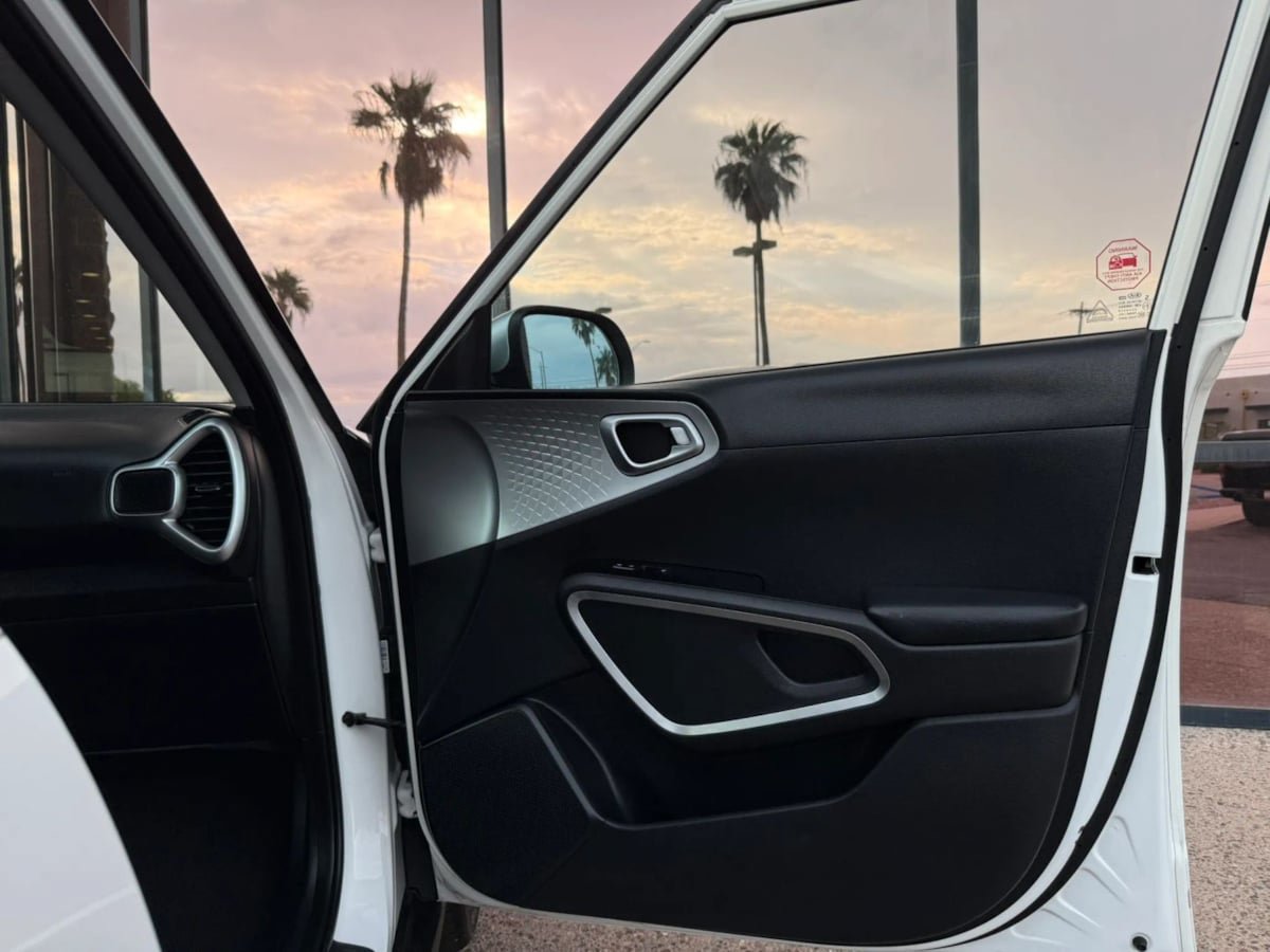 Used 2020 Kia Soul X-Line FWD image 32