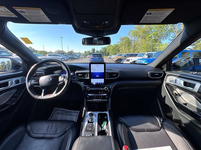 Used 2022 Ford Explorer ST w/ Equipment Group 401A AWD/4WD image 2