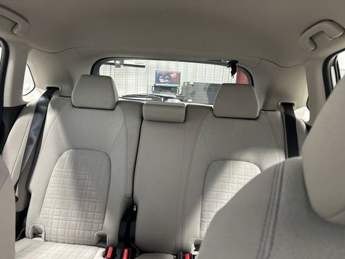 Certified 2025 Honda HR-V LX image 18