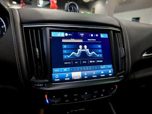 Used 2022 Maserati Levante Modena image 36