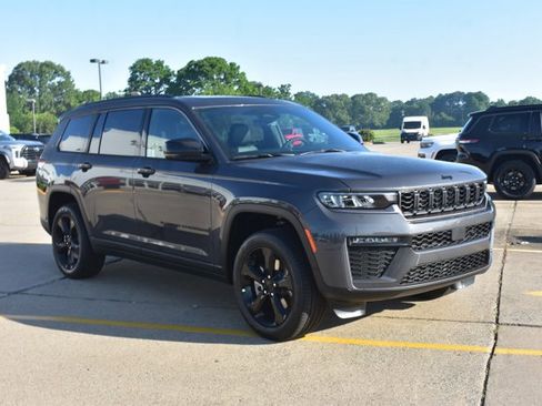 New 2026 Jeep Grand Cherokee L Limited AWD/4WD image 3