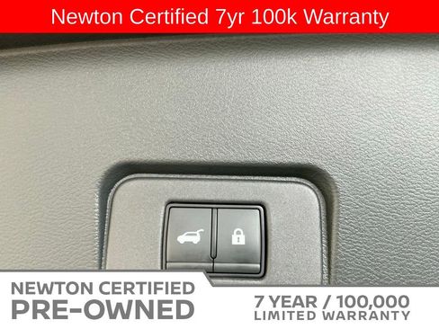 Used 2024 Nissan Rogue SV w/ SV Premium Package FWD image 19
