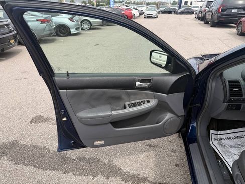 Used 2003 Honda Accord EX image 12