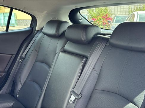 Used 2018 MAZDA MAZDA3 Grand Touring FWD image 25