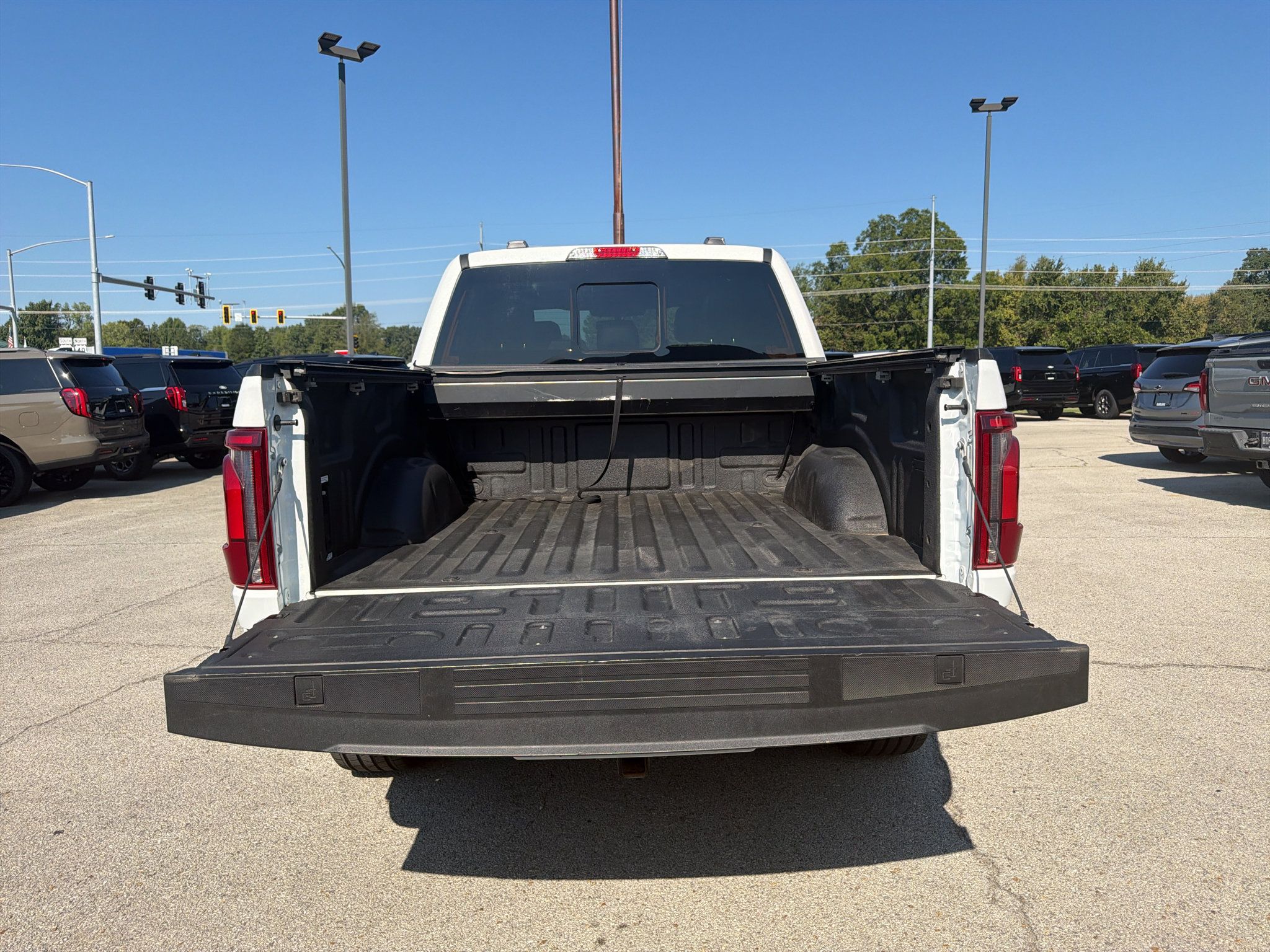 Used 2024 Ford F150 Lariat w/ FX4 Off-Road Package AWD/4WD image 14