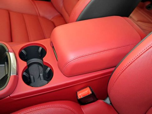 New 2026 Porsche Macan GTS image 30