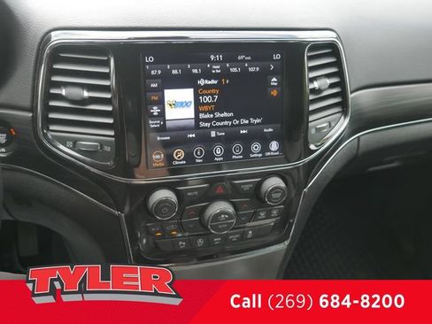 Used 2021 Jeep Grand Cherokee Limited AWD/4WD image 46