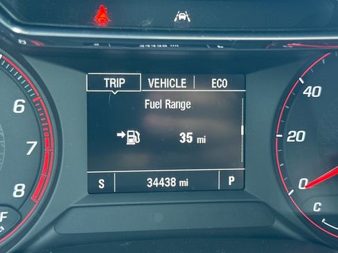 Used 2023 Chevrolet TrailBlazer RS FWD image 28