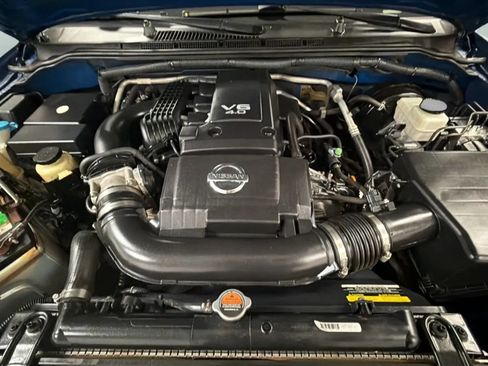 Used 2012 Nissan Frontier SV AWD/4WD image 20