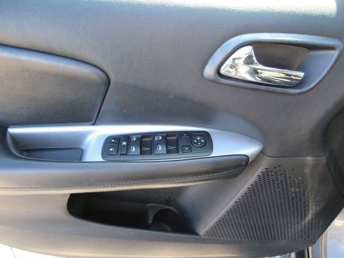 Used 2012 Dodge Journey SXT w/ Popular Equipment Group image 22