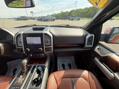 Used 2020 Ford F150 King Ranch w/ Equipment Group 601A Luxury AWD/4WD image 21