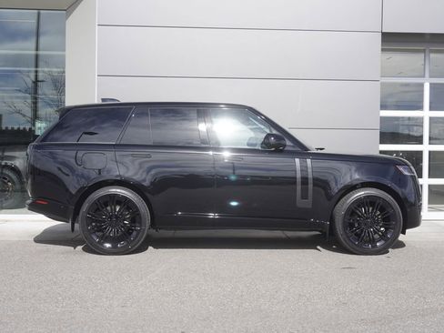 New 2026 Land Rover Range Rover SE image 7