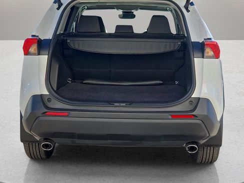 Used 2023 Toyota RAV4 XLE w/ Convenience Package image 11